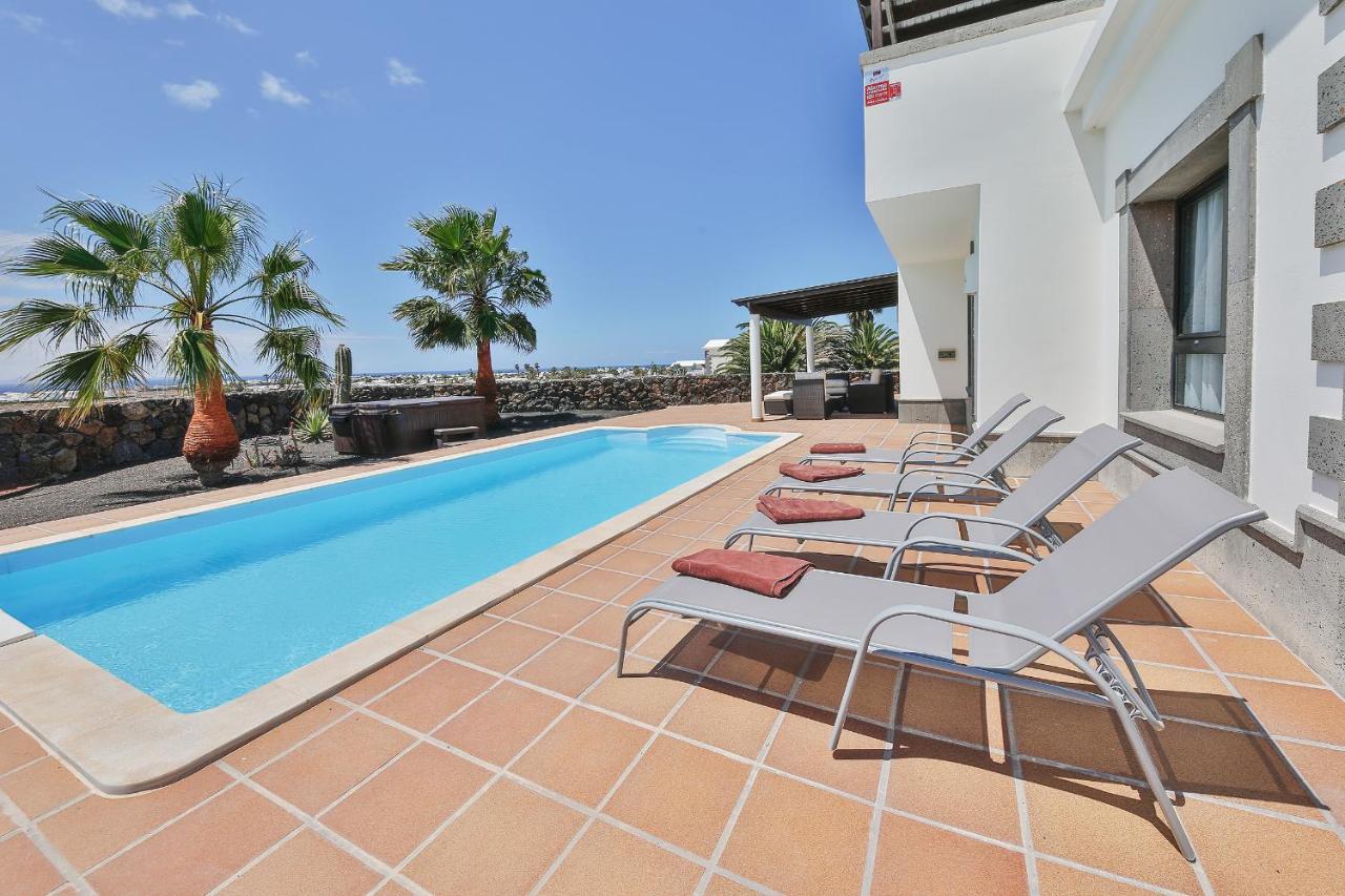 Sea Winds Lanzarote Villa Playa Blanca  Buitenkant foto